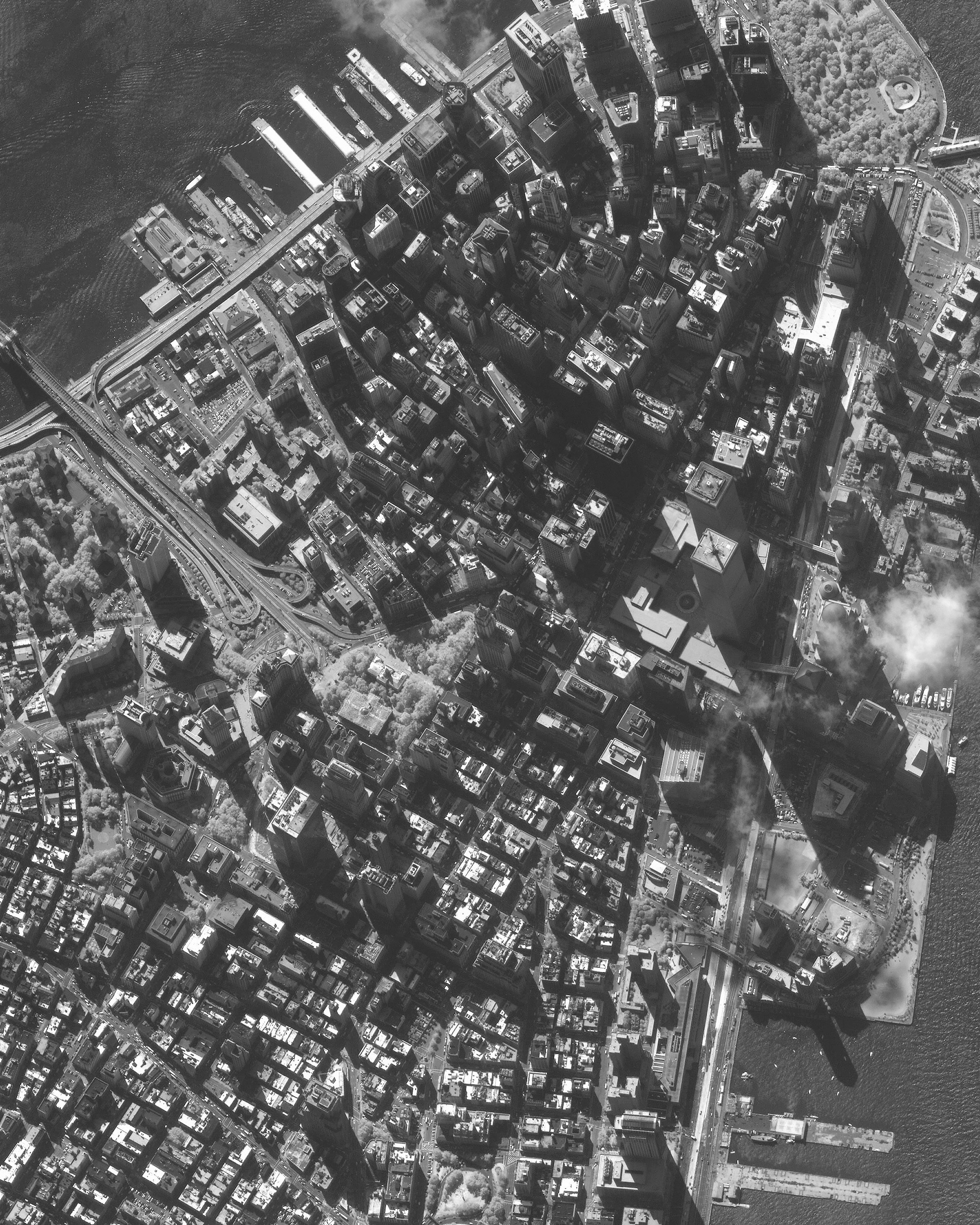 Manhattan - On September 11, 2001 (Satellite Picture).jpg